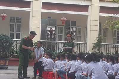 Hoạt động tuyên truyền phòng chống đuối nước và tai nạn thương tích cho học sinh trường Tiểu học Tràng An